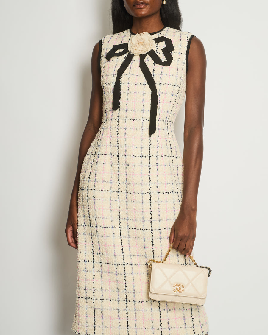 Gucci Cream, Navy 
Pink Tweed Sleeveless Dress with Flower and Bow Detail Size IT 42 (UK 10) RRP £2,295