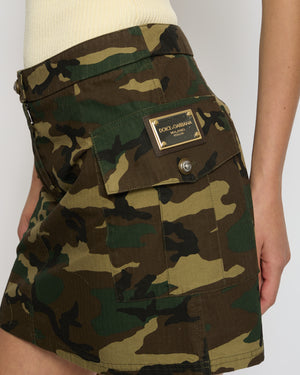 Dolce 
Gabbana Green Camouflage Mini Skirt with Logo Plaque Detail IT 38 (UK 6)