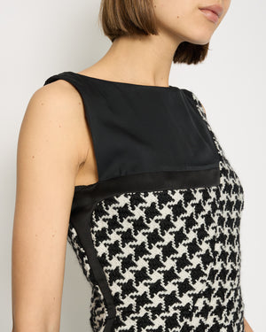 Christian Dior Black Sleeveless Vest with Black 
White Knitted Houndstooth Detail FR 34 (UK 6)