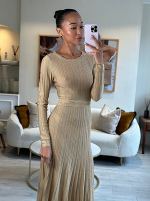 *HOT* Chanel Paris in Rome 2016 Métiers d
Art Metallic Gold Long-Sleeve Pleated Maxi Dress with CC Logo FR 36 (UK 8) RRP £2,900