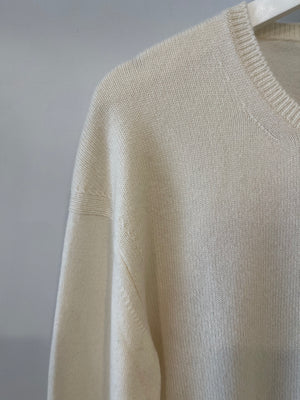 Chanel Cream Round Neck Cashmere Jumper with Tiger and CC Detail FR 38 (UK 10)