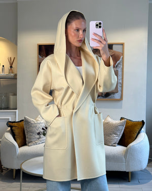 Max Mara Pale Yellow Hooded Wool Coat With Drawstring Waist Detail Size IT 42 (UK 10)