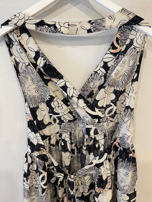 Chanel Black and White Abstract Printed Open-Back Silk Top and Shorts Set with CC Logo Details Size FR 36 (UK 8)