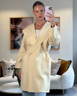 Max Mara Pale Yellow Hooded Wool Coat With Drawstring Waist Detail Size IT 42 (UK 10)