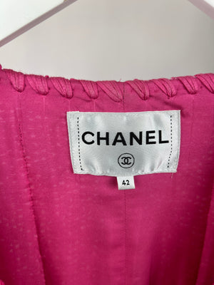 *HOT* Chanel 21C Pink Tweed Jacket and Skirt Set with CC Logo Buttons Size FR 42 (UK 14)