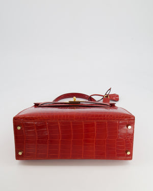 Hermès Kelly Bag 28cm in Sanguine Crocodile Niloticus Leather with Gold Hardware