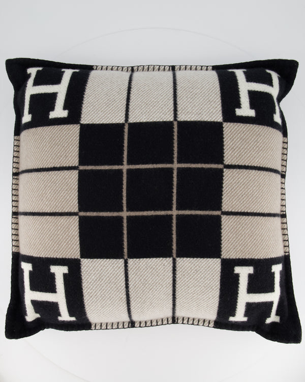 Hermès Avalon III Small Pillow in Écru, Gris Foncé RRP £650