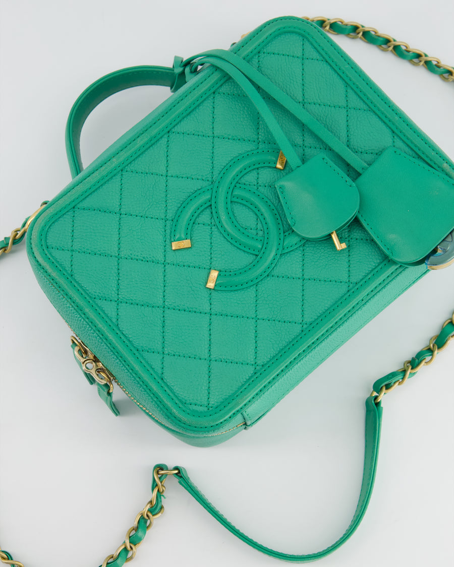 *HOT* Chanel Mint Green Medium CC Vanity Case Bag in Caviar Leather with Brushed Gold Hardware