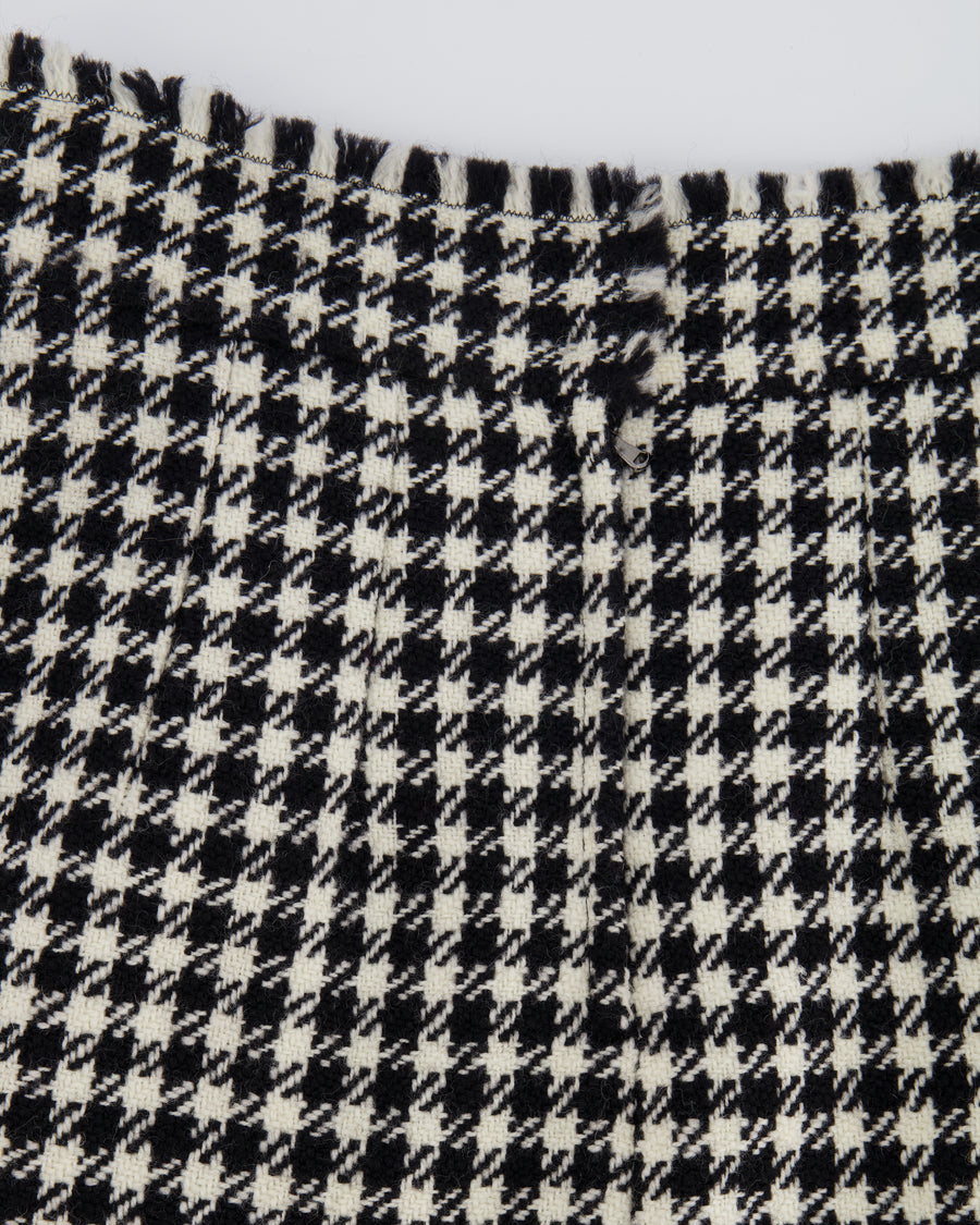 Dolce 
Gabbana Black 
White Wool Houndstooth Mini Skirt with Zebra Appliqué Size IT 38 (UK 6)