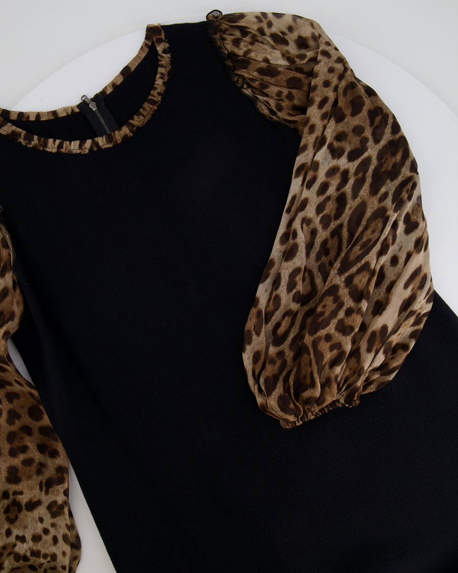 Dolce 
Gabbana Black Dress with Leopard Silk Sleeves and Collar Size IT 42 (UK 10) RRP £1,450