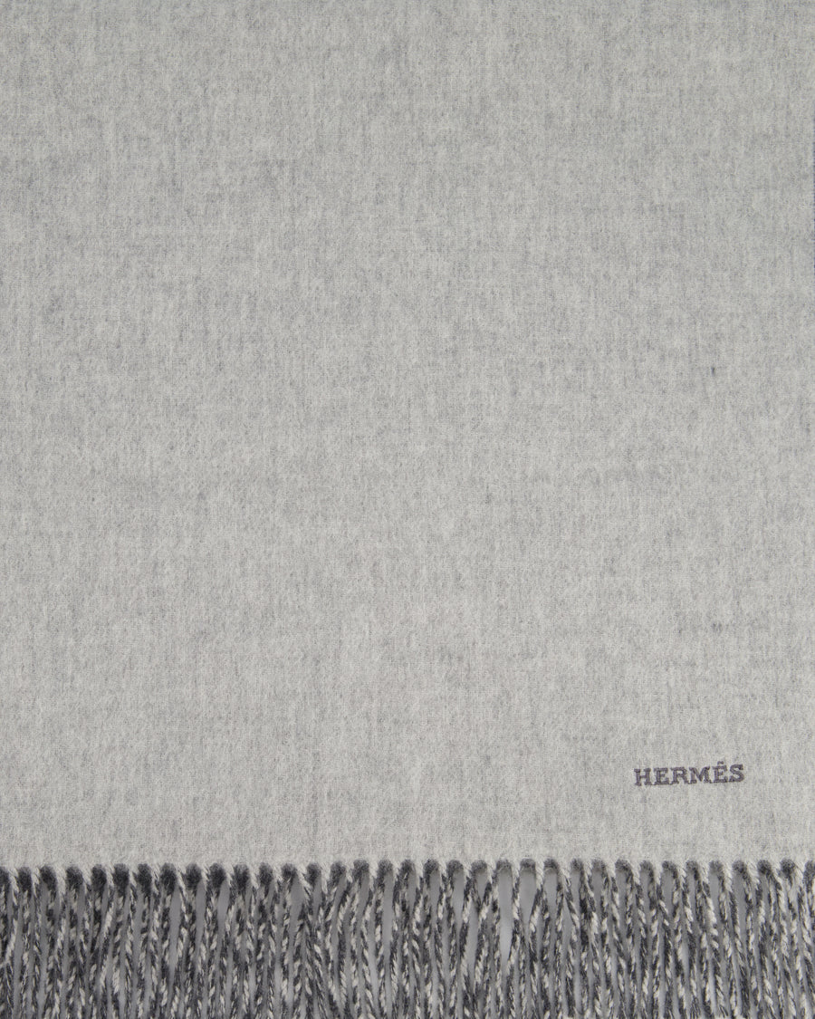 Hermès Grey Two Tone Cashmere Scarf with Stitched Logo Size 160cm x 43cm