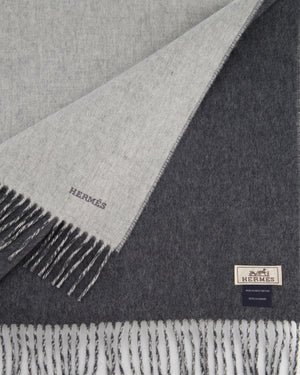 Hermès Grey Two Tone Cashmere Scarf with Stitched Logo Size 160cm x 43cm