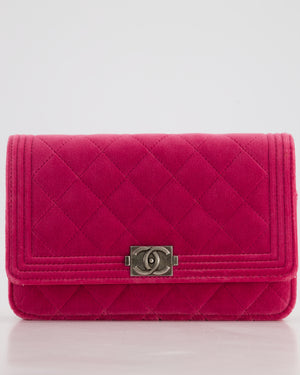 *FIRE PRICE* Chanel Pink Boy Wallet on Chain in Velvet with Silver Hardware