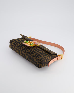 *COLLECTOR
S* Fendi Brown Zucca Monogram Vintage Baguette Bag in Fabric with Pink Leather Strap &amp; Gold Hardware