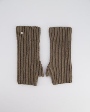 Hermès Beige Knitted Mittens Size M