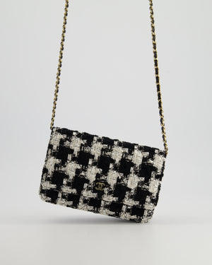 *HOT* Chanel Black 
White Houndstooth Wallet on Chain Bag in Tweed with Champagne Gold Hardware