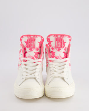 Christian Dior White 
Hot Pink Walk
n
Dior High Trainers with Logo 
Stars Detail Size 38 RRP £790