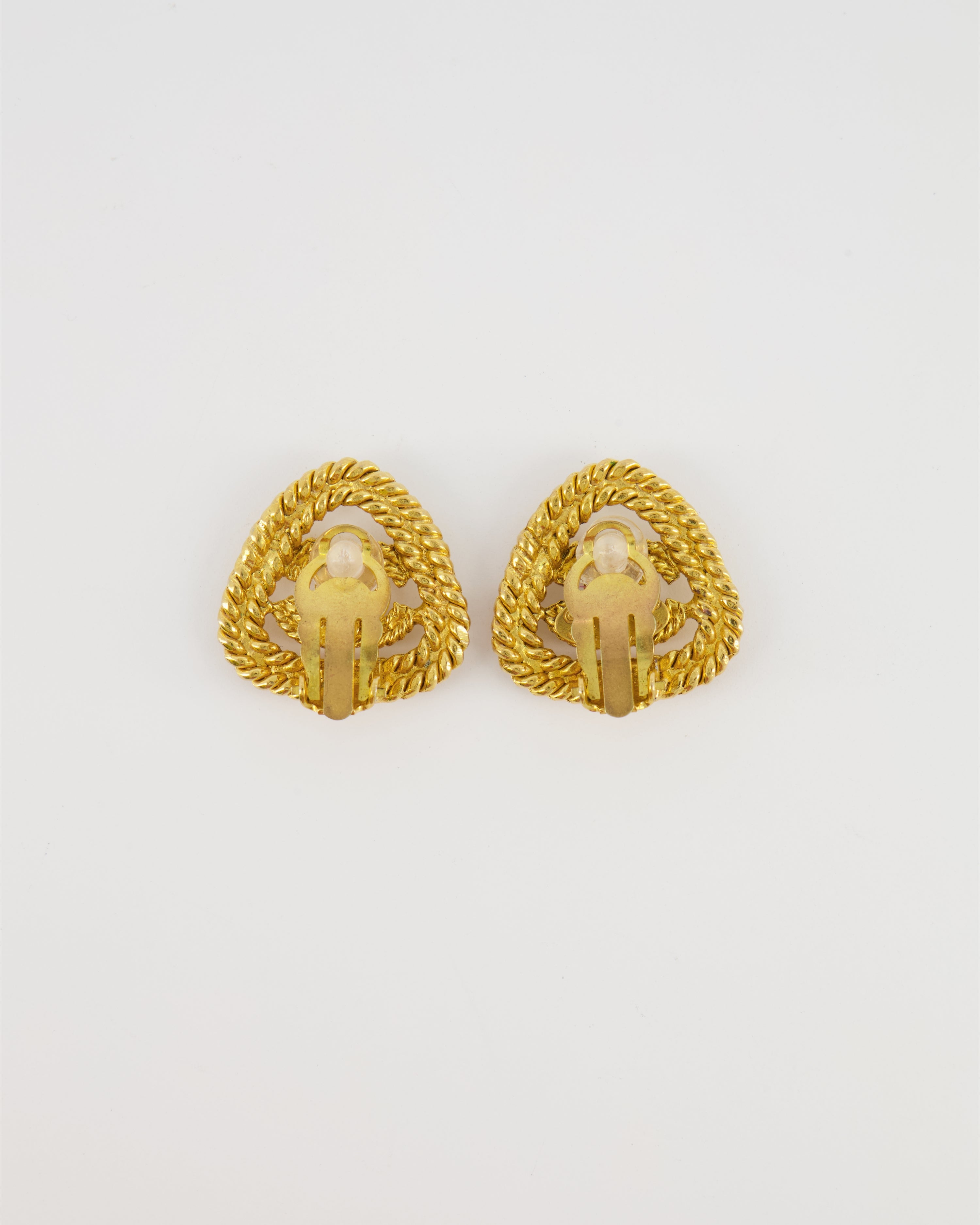 Chanel 08 Vintage Gold Triangular Chainlink Clip-On Earrings with CC Logo