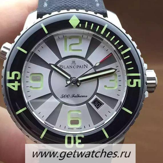 500-Fathoms-Titanium-White-Dial-M9015.jpg