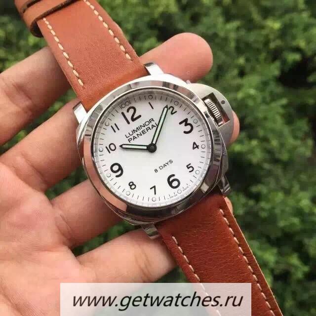 Luminor-Base-8-Days-Acciaio-PAM561-KWF-SS-White-Dial-P5000.jpg