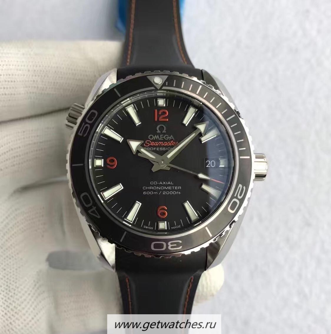 Seamaster-Planet-Ocean-600M-232.32.46.21.01.005-45.5mm-KWF-SS-Black-Dial-8500.jpg