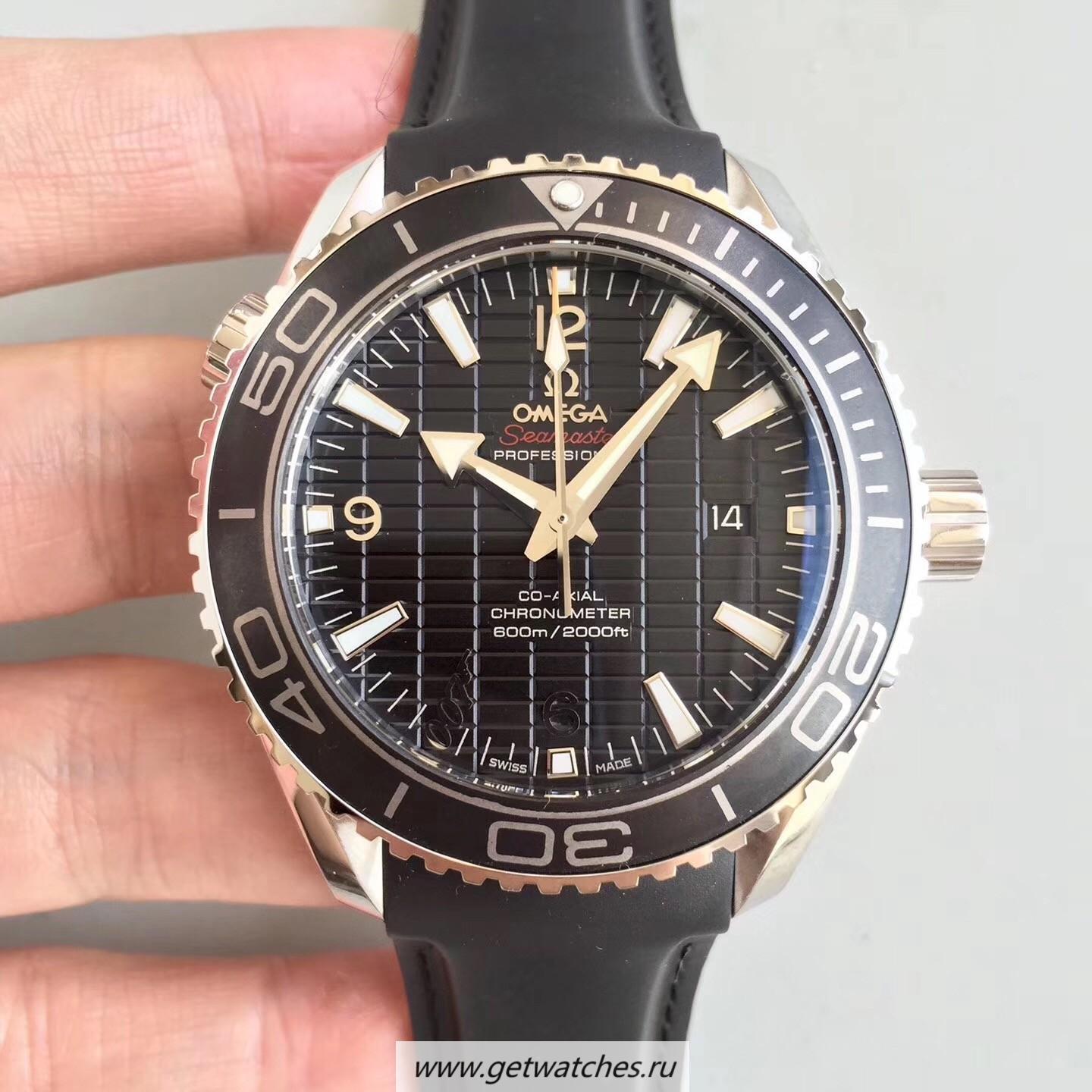 Seamaster-Planet-Ocean-600M-45.5mm-Skyfall-007-OMF-SS-Black-Dial-8501.jpg